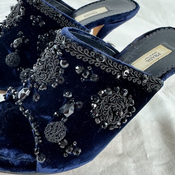 PRADA Navy Blue Velvet Faux Stone Embroidered Heels Sandals 36.5 - 6.5US - Picture 7 of 12